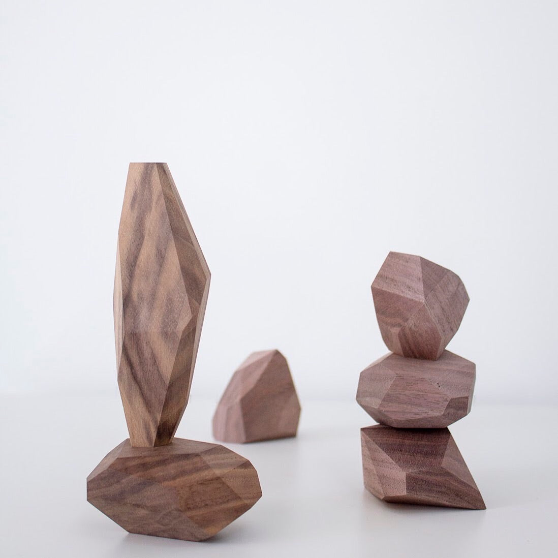 wa/ter BUILDING BLOCK / walnut