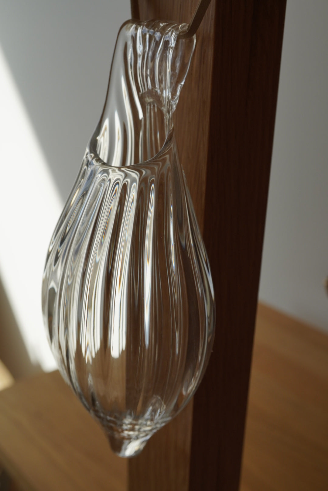 KUUKAN / Glass Wall Vase
