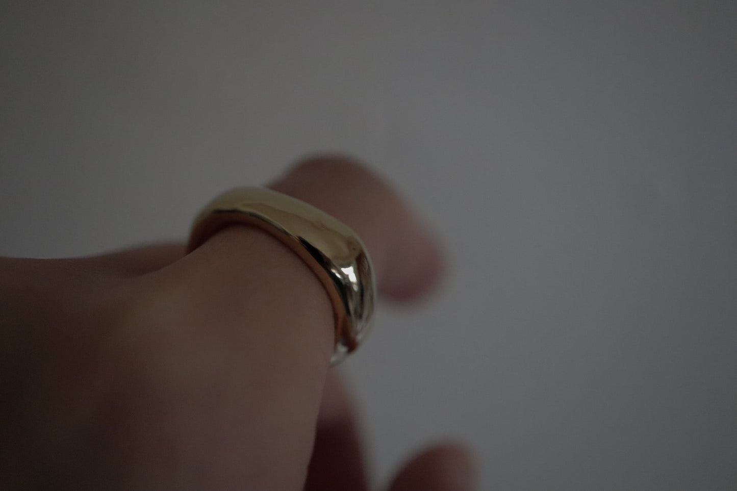 Uneven thin ring / silver / gold