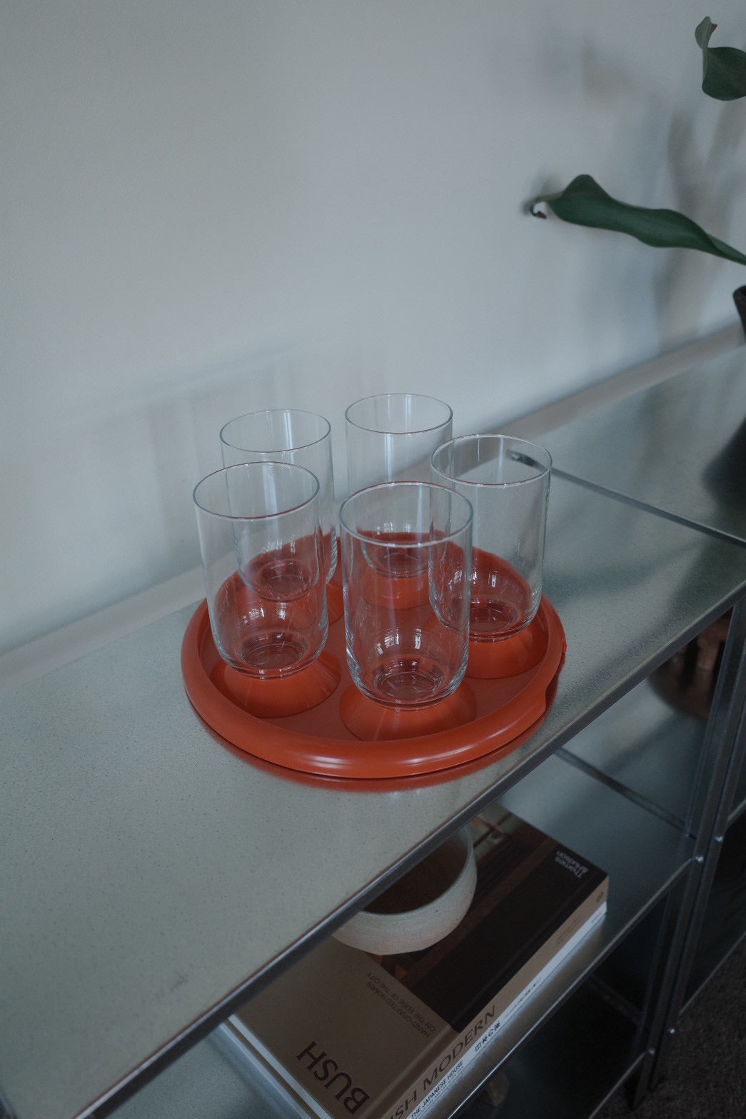 Bodum Vintage Glass Set with Red Tray