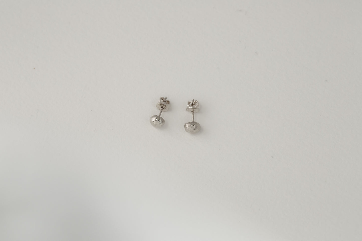 Small balls earrings / silver