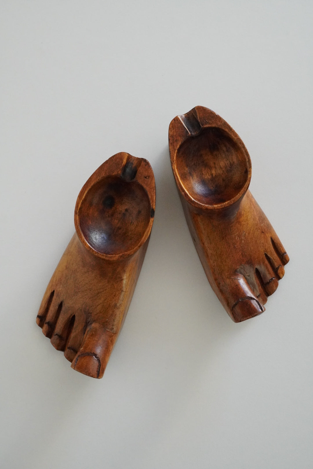Wooden Feet Ashtray